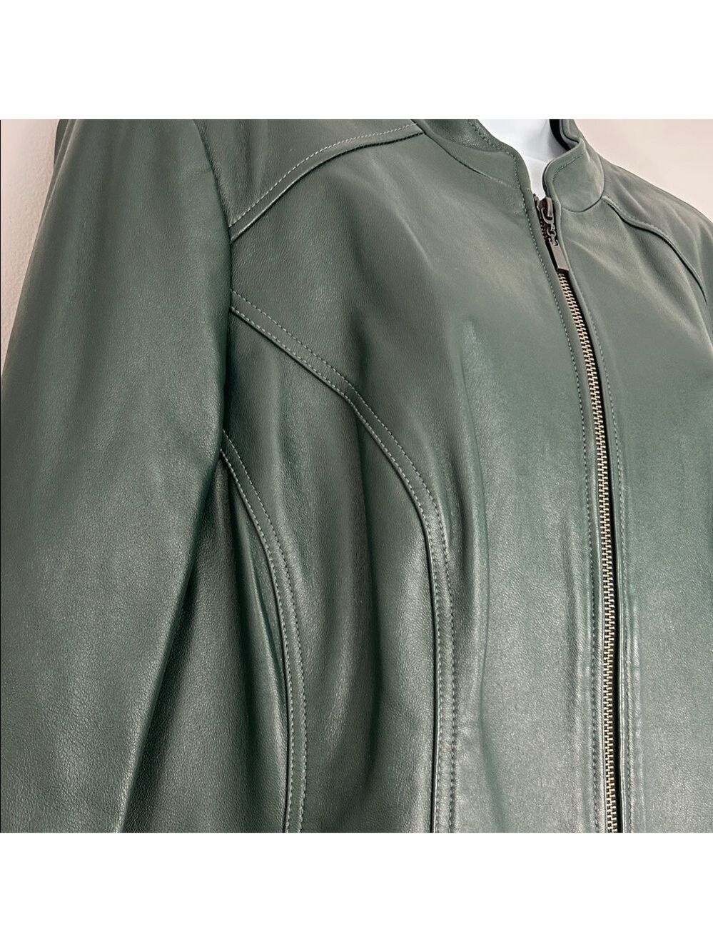 Denim & Co Women's Green Leather Jacket - Picture 4 of 13